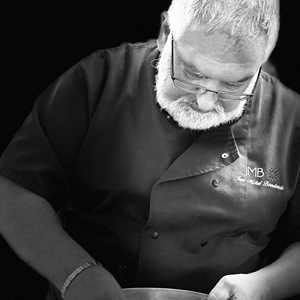 jean michel, un professionnel des métiers de bouche à Villeneuve-Saint-Georges 